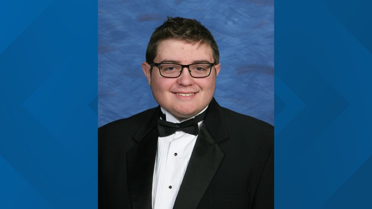 Harriman student honored with award for leadership and volunteerism by National WWII Museum