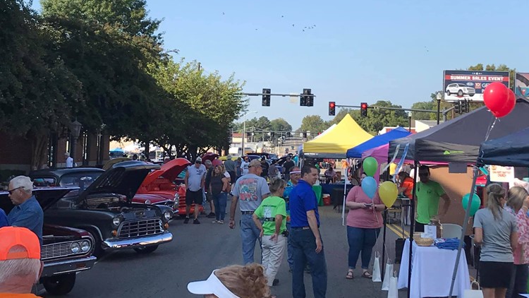 Lenoir City Downtown Street Festival to include antique cars, live music and food Lenoir City Downtown Street Festival to include antique cars, live music and food