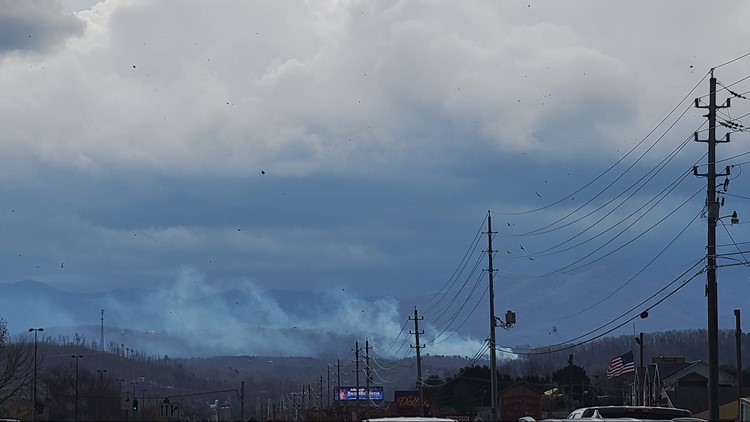 Crews respond to fire reported off the Spur near Gatlinburg in the Beech Branch Road area