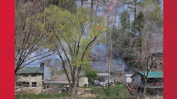 TVFD: Brush fire in Townsend threatens multiple structures, shuts down part of Old Walland Highway