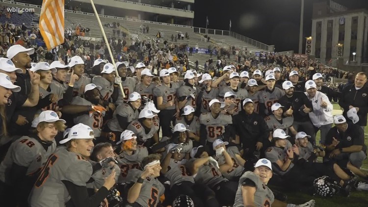 Powell holds state championship parade