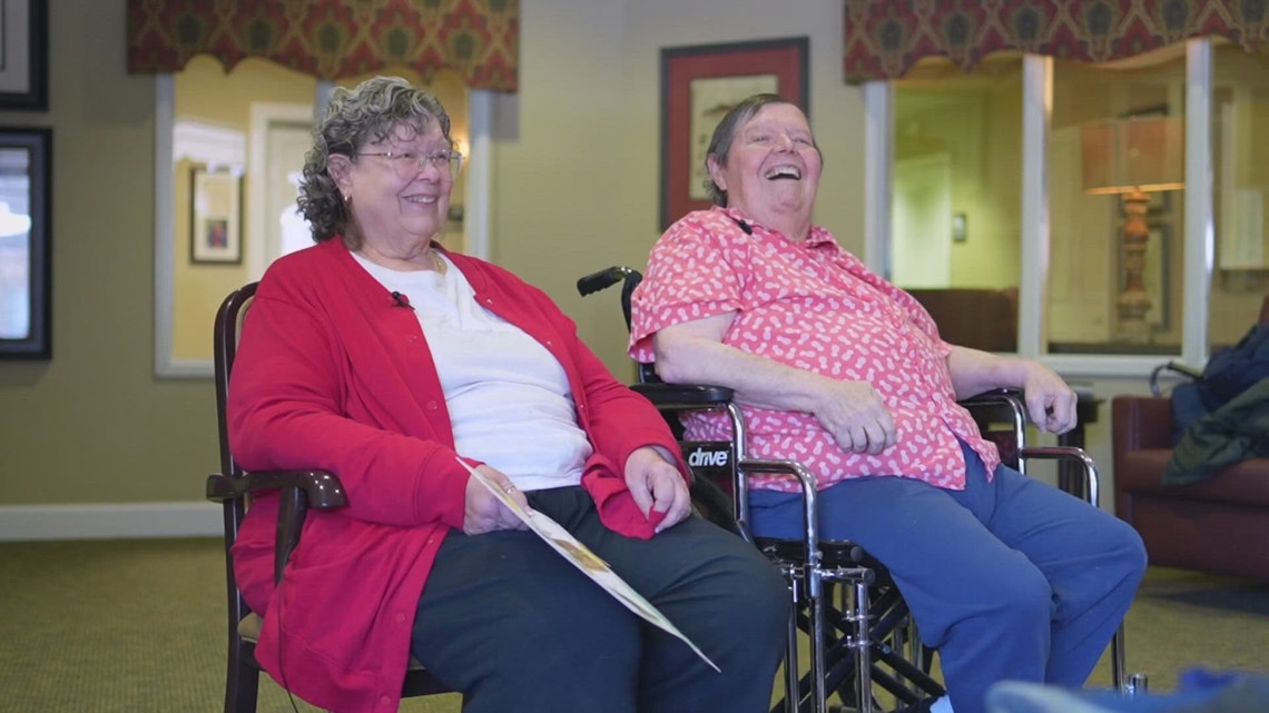 Central Ohio assisted living facility renews marriage vows for residents ahead of Valentine's Day