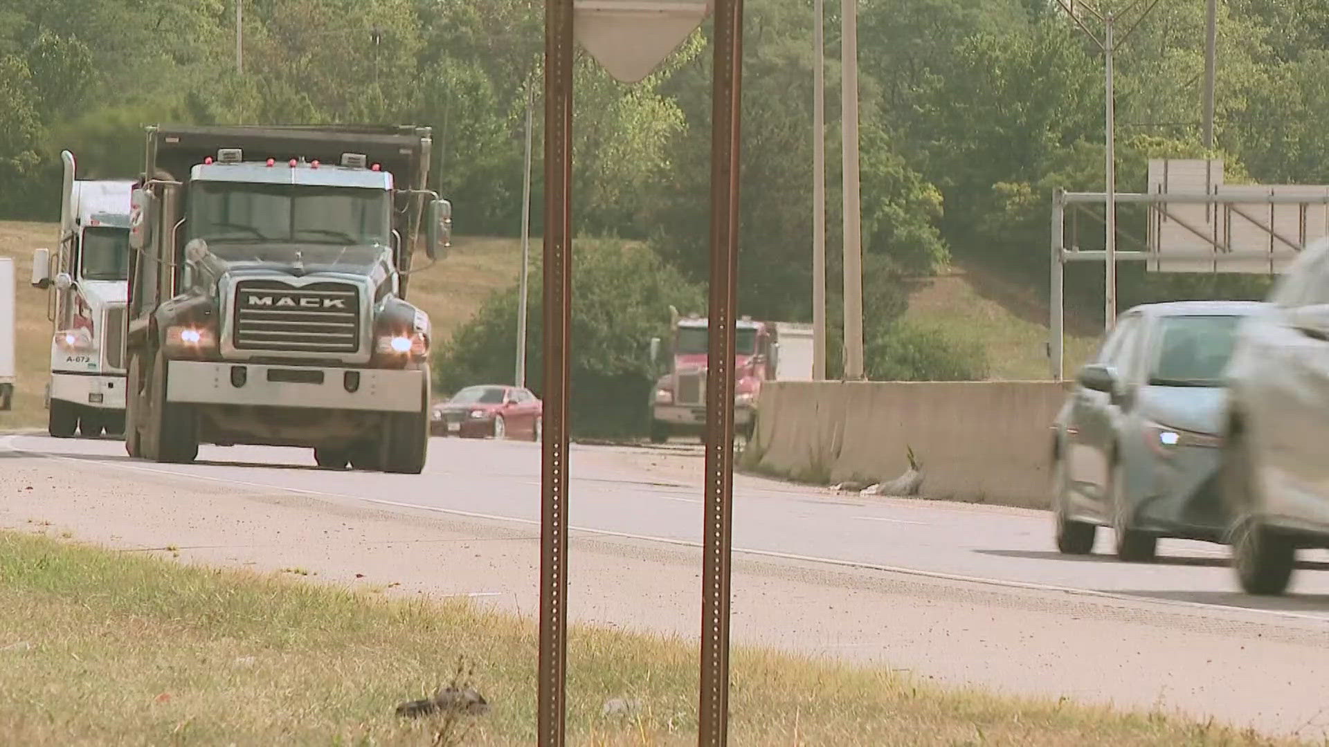 As part of a two-year pilot program, the city of Columbus along with police is targeting haulers who don’t secure their loads leading to debris on the road.