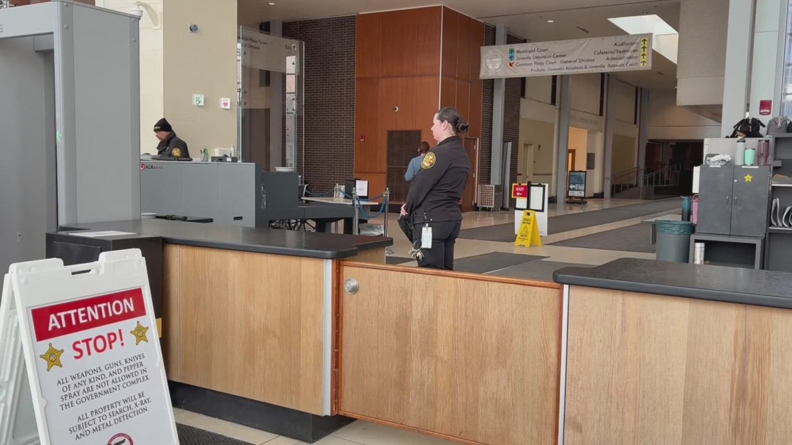 Activists push for rule change after 20 ICE arrests at Franklin County Municipal Court in 2025