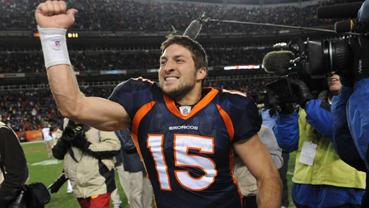 Signing of Tim Tebow Adds to Eagles' Abundance of Quarterbacks