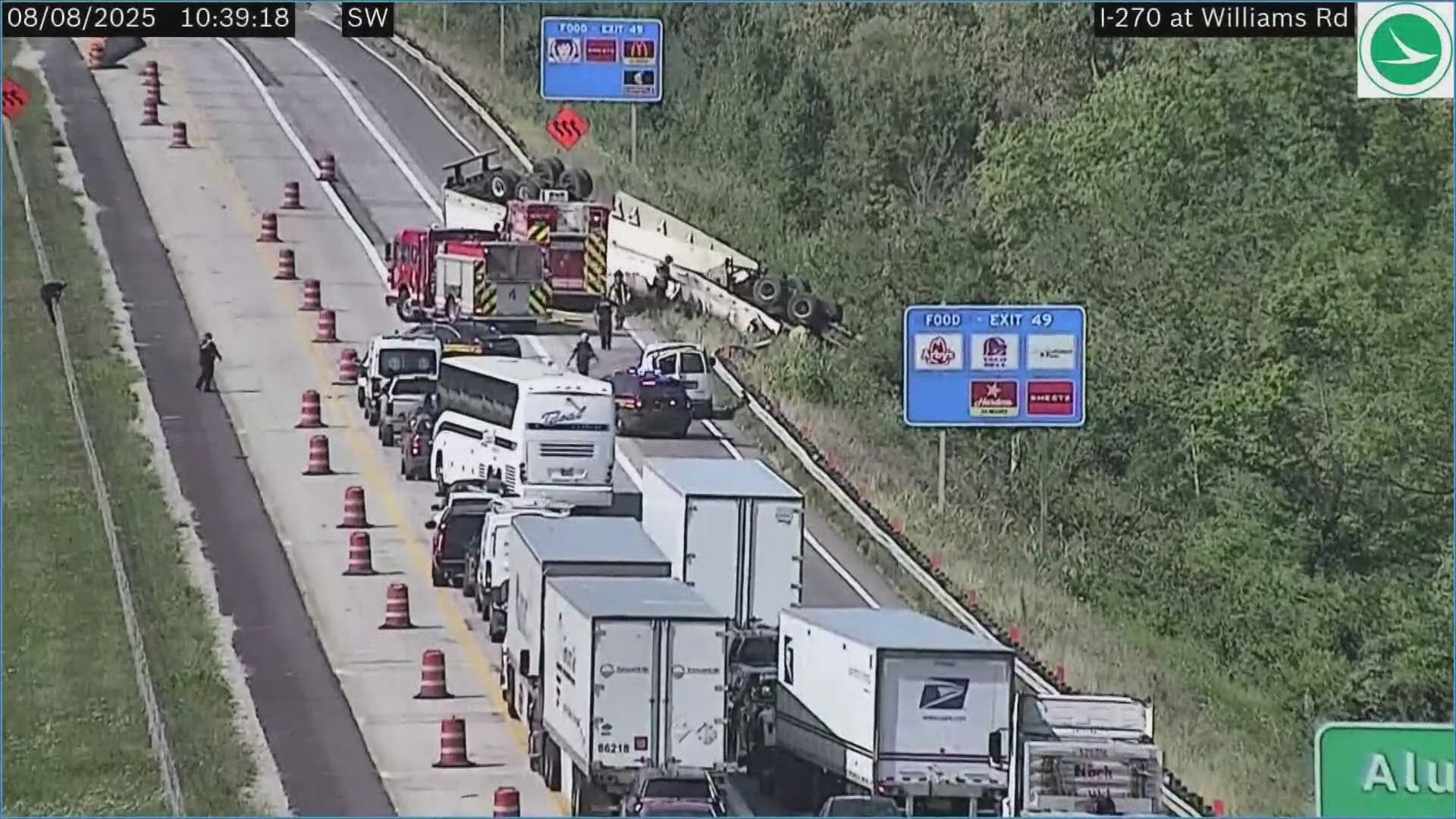 Crash on I270 in Columbus leaves semi driver dead(02)