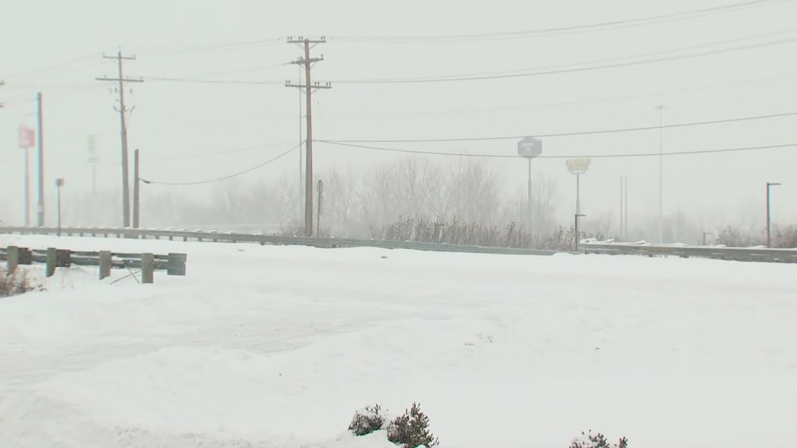 Snow pummels Columbus, central Ohio