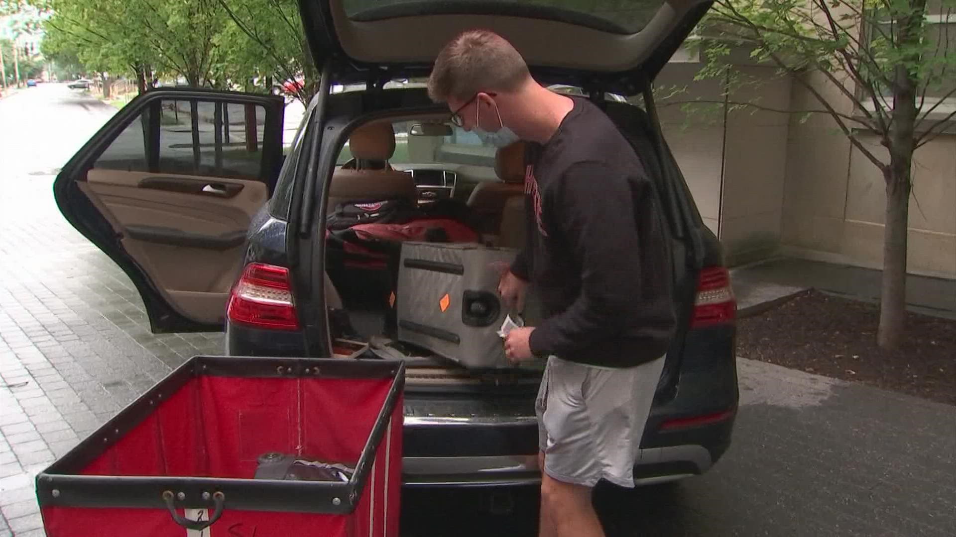 Ohio State students began the return to campus on Monday.