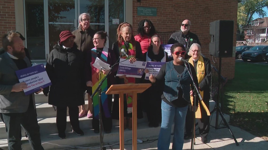 Columbus faith leaders hold rally supporting Issue 1