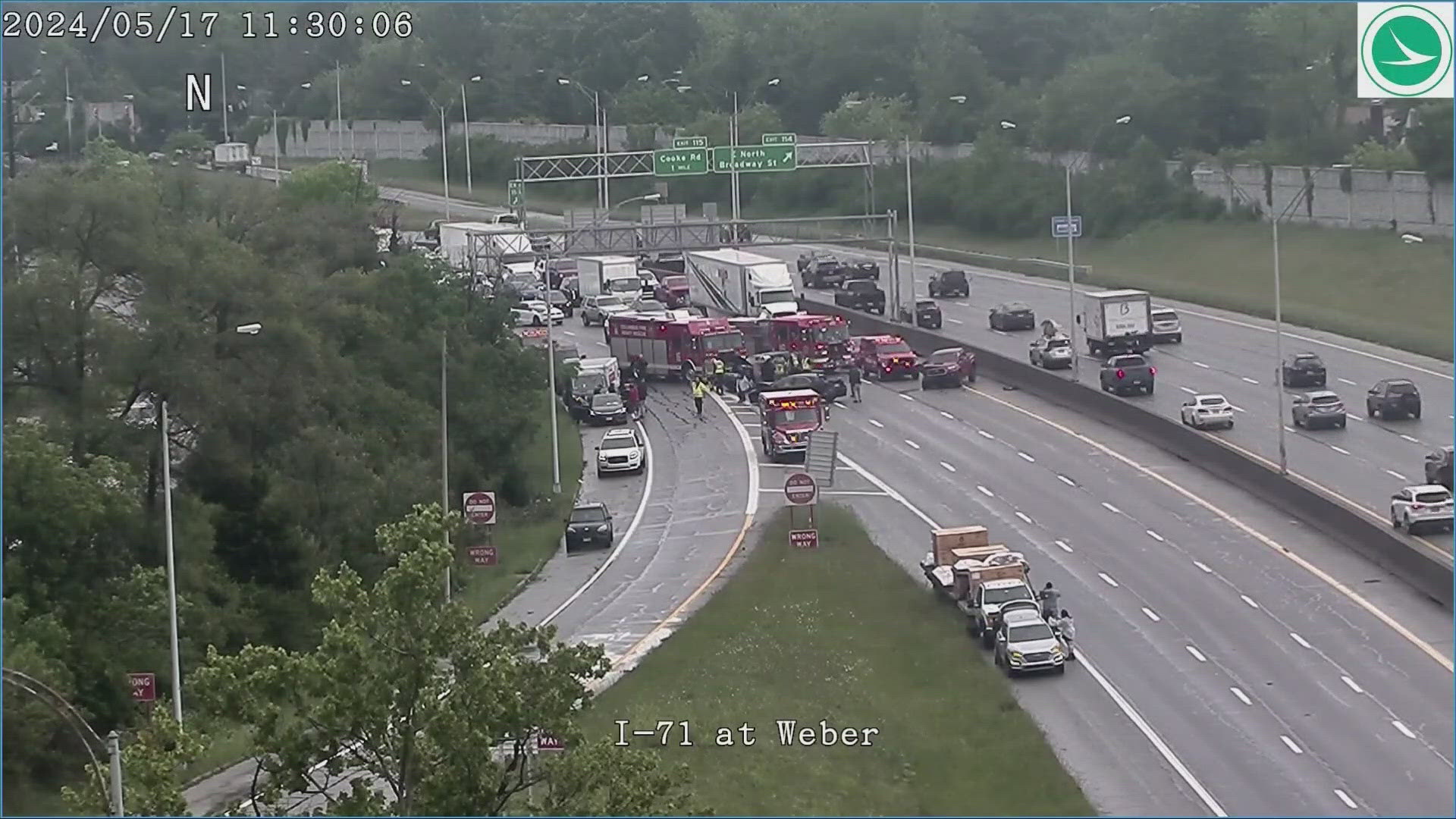 Police: 2 injured following multi-vehicle crash on I-71 South at Weber