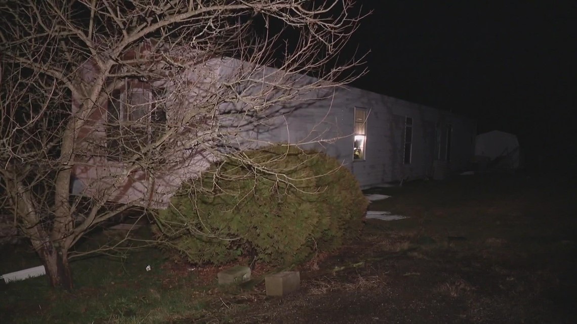 National Weather Service surveying storm damage in Pickaway County