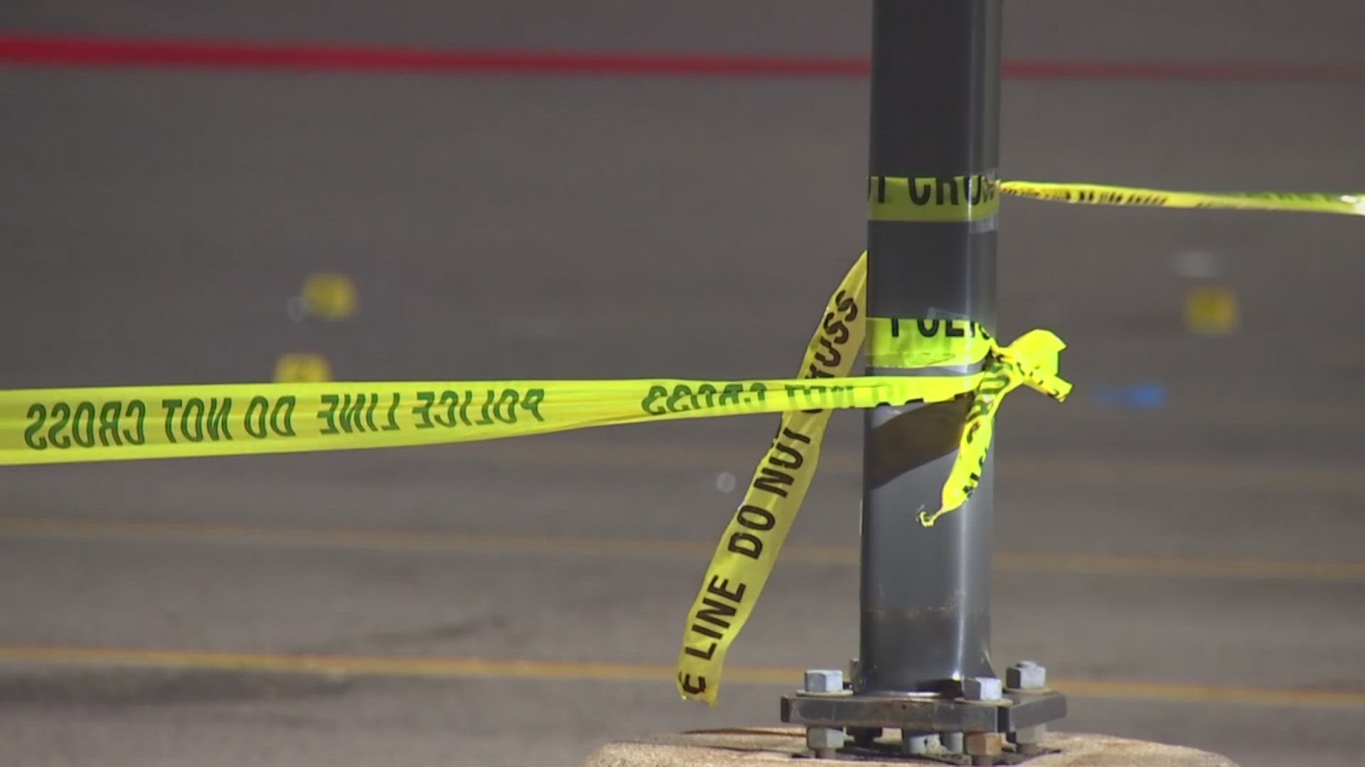 Police 1 dead in shooting outside northeast Columbus shopping center