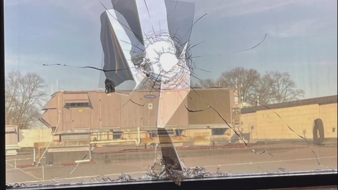 Stray bullet hits Columbus 911 call center - Vimarsana News