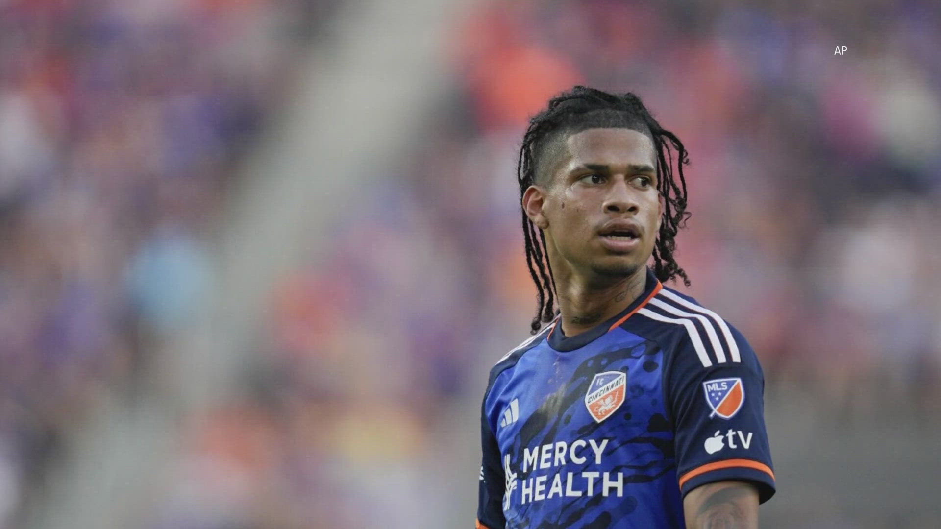 Angulo played for Ecuadorian league champion L.D.U. Quito on loan from MLS team FC Cincinnati.