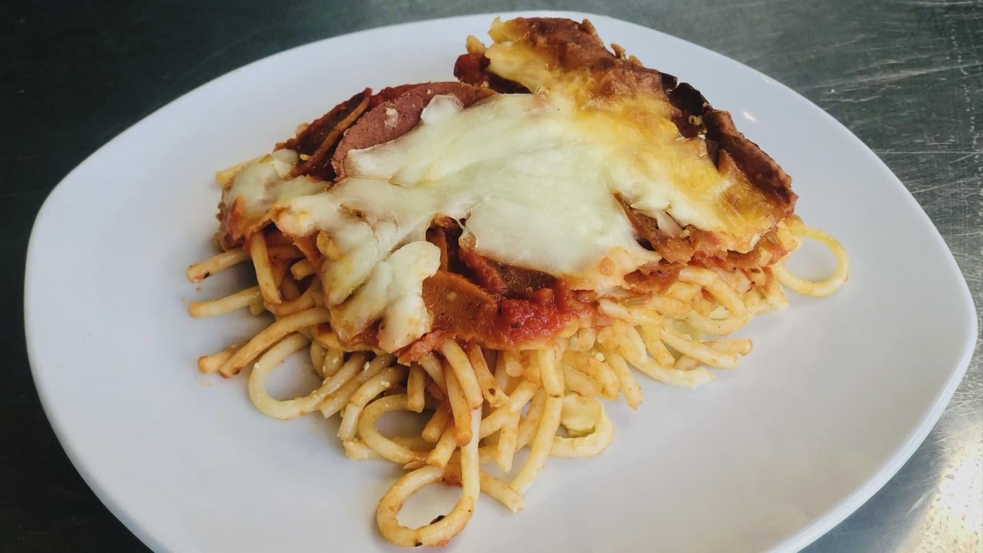 10TV's Brittany Bailey took an idea and ran with it. On this week's Brittany's Bites, it's spaghetti and pizza in one recipe.
