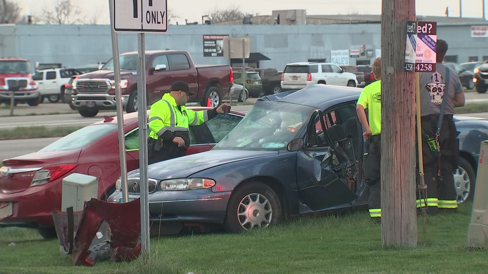 The crash happened on U.S. Route 23 and Tarlton Road.