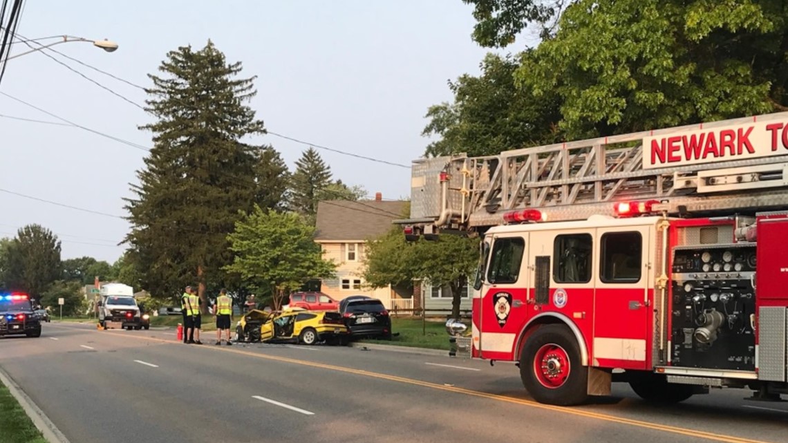 2 injured following 2vehicle crash in Newark