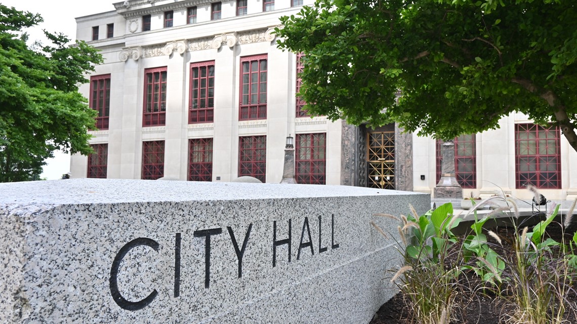 City leaders, elected officials hold press conference to rally behind Haitian community in Columbus