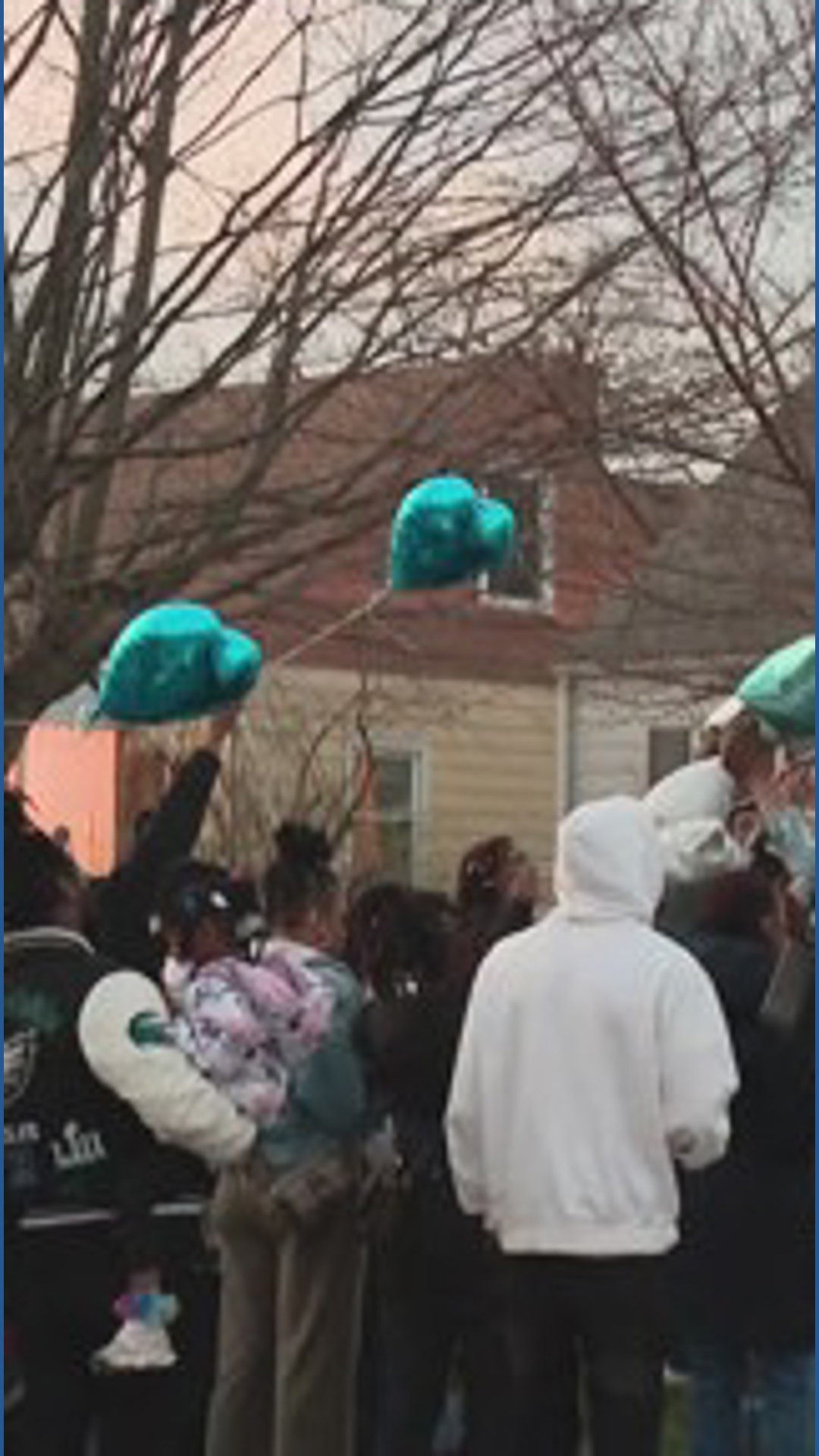 Vigil and balloon release in Linden for couple killed in crash | 10tv.com