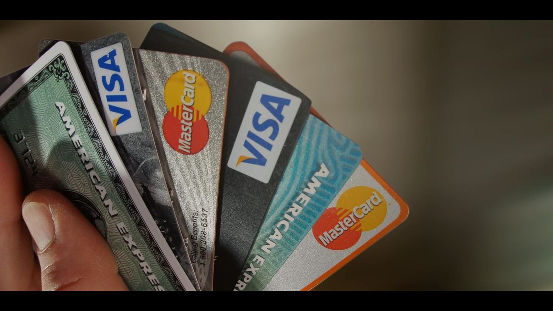 Forever 21 confirms breach exposed customer credit card info