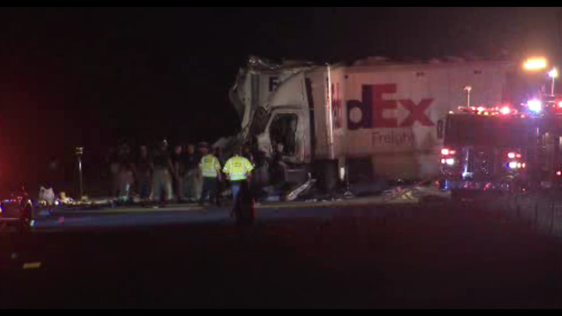 3 semis involved in crash on I-70 near West Jefferson; one driver hurt ...