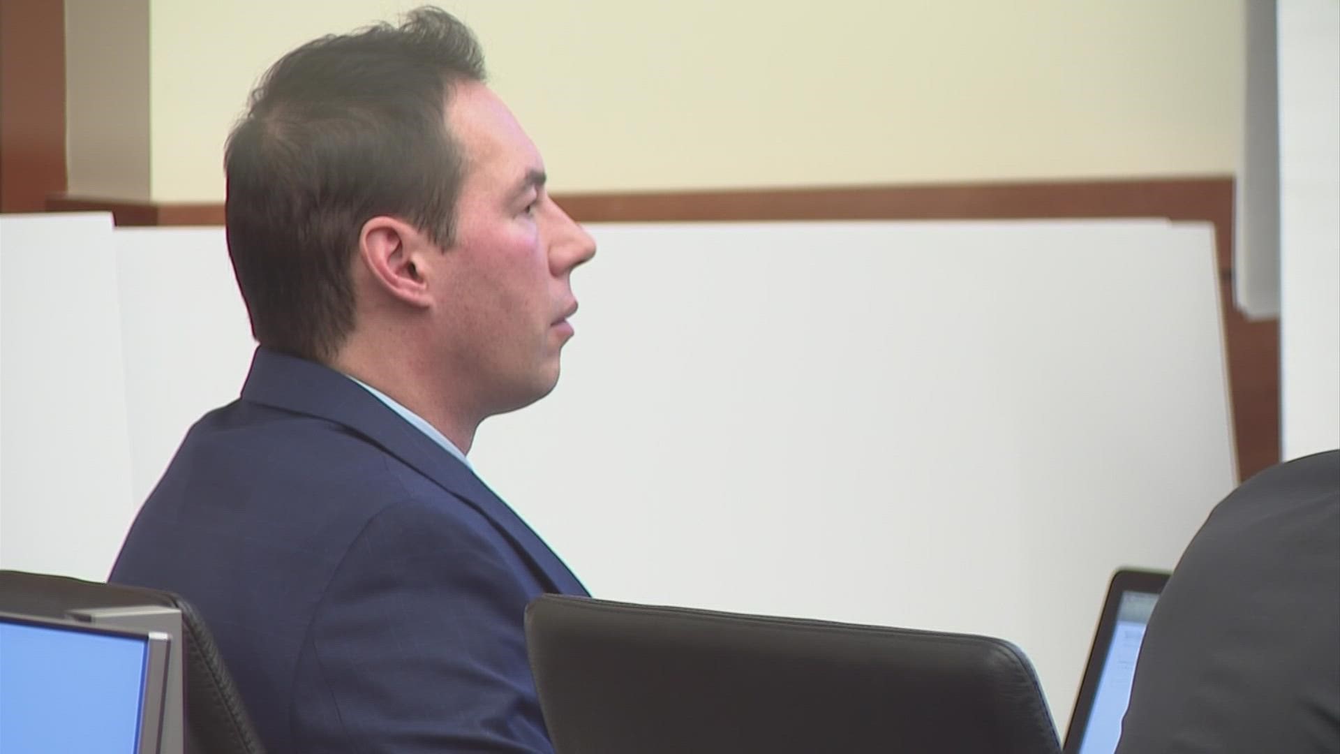 Two former Mount Carmel nurses testified Monday that they asked questions about Dr. William Husel’s medication orders.