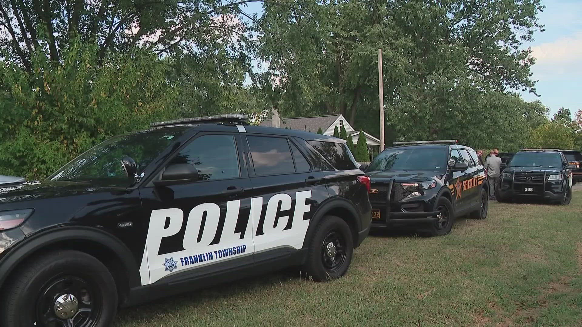 2 teens arrested in shooting near Columbus elementary school | 10tv.com