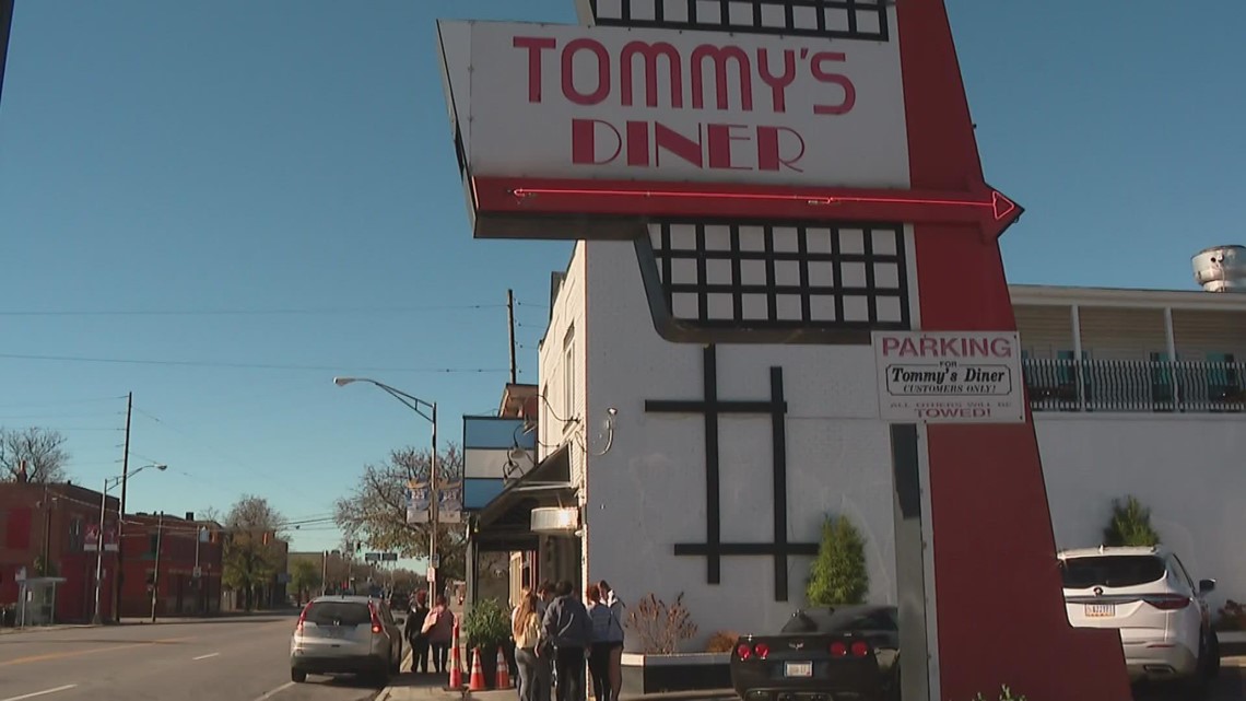 Between Powerball and midterm elections, no topic is off the table at Tommy's Diner - Vimarsana News