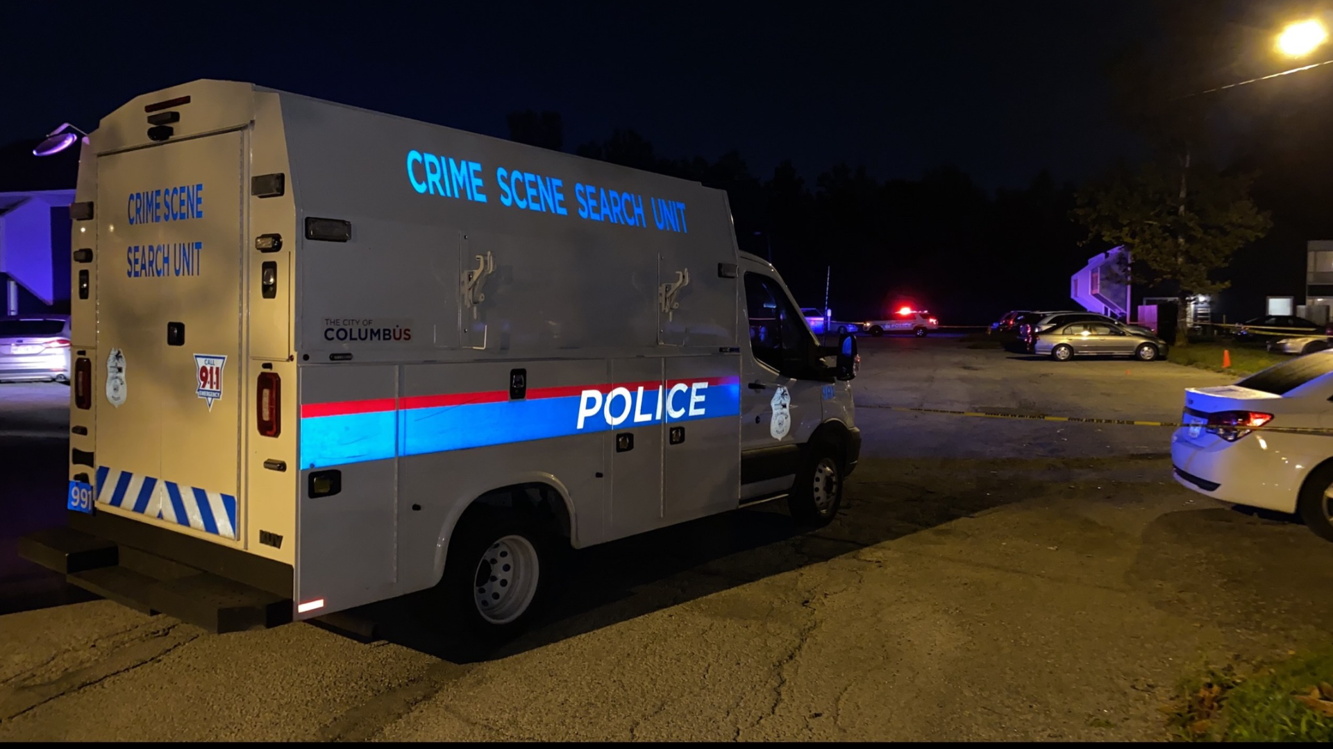 Officers were called just before 2:30 a.m. to the parking lot of Lakeside Street and Shore Boulevard at the Hartford on the Lake Apartment Complex.