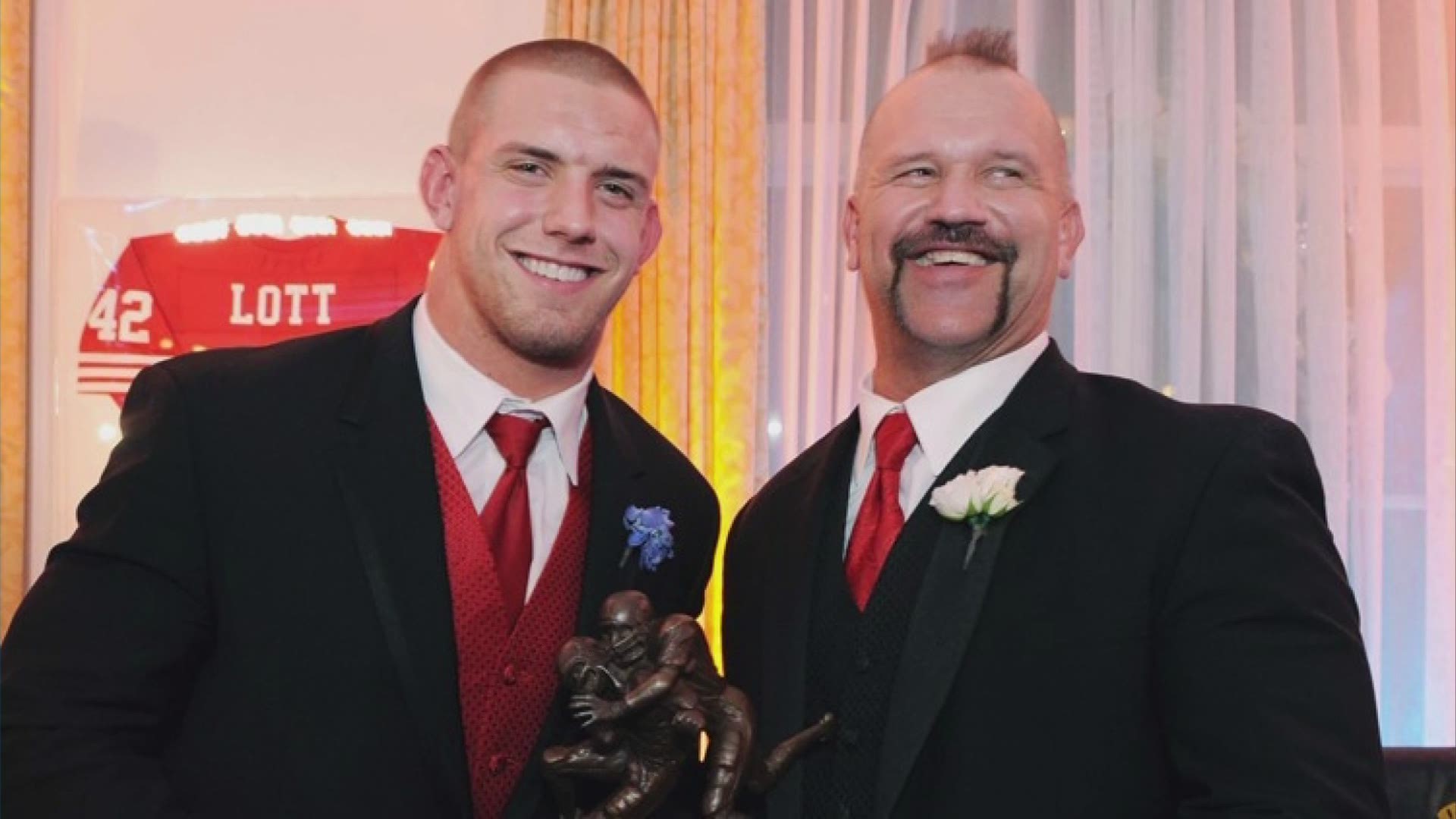 Joe Laurinaitis, WWE Hall of Fame wrestler "Road Warrior Animal" and father of Ohio State football great James Laurinaitis, dies at 60.