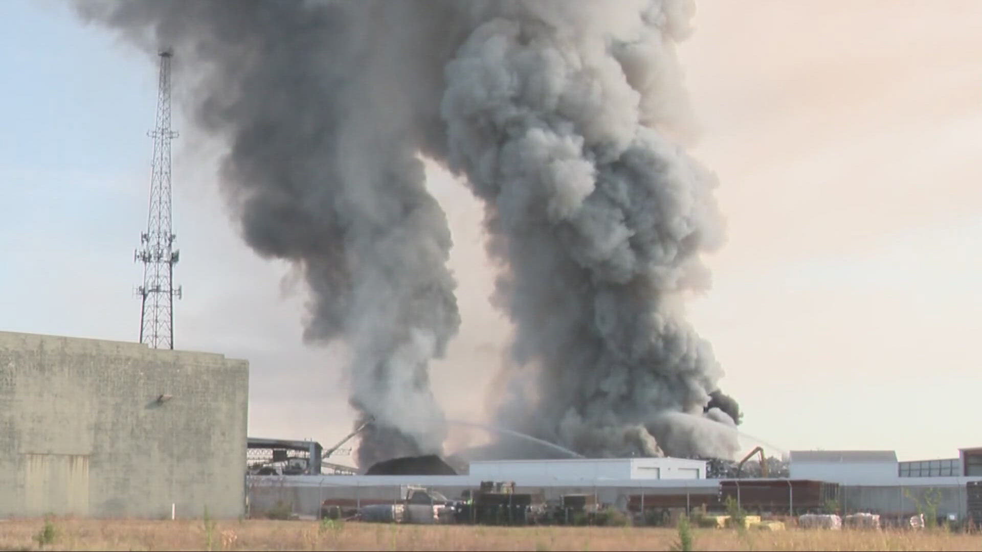 A scrapyard fire that burned for days in southeast Columbus has been extinguished.