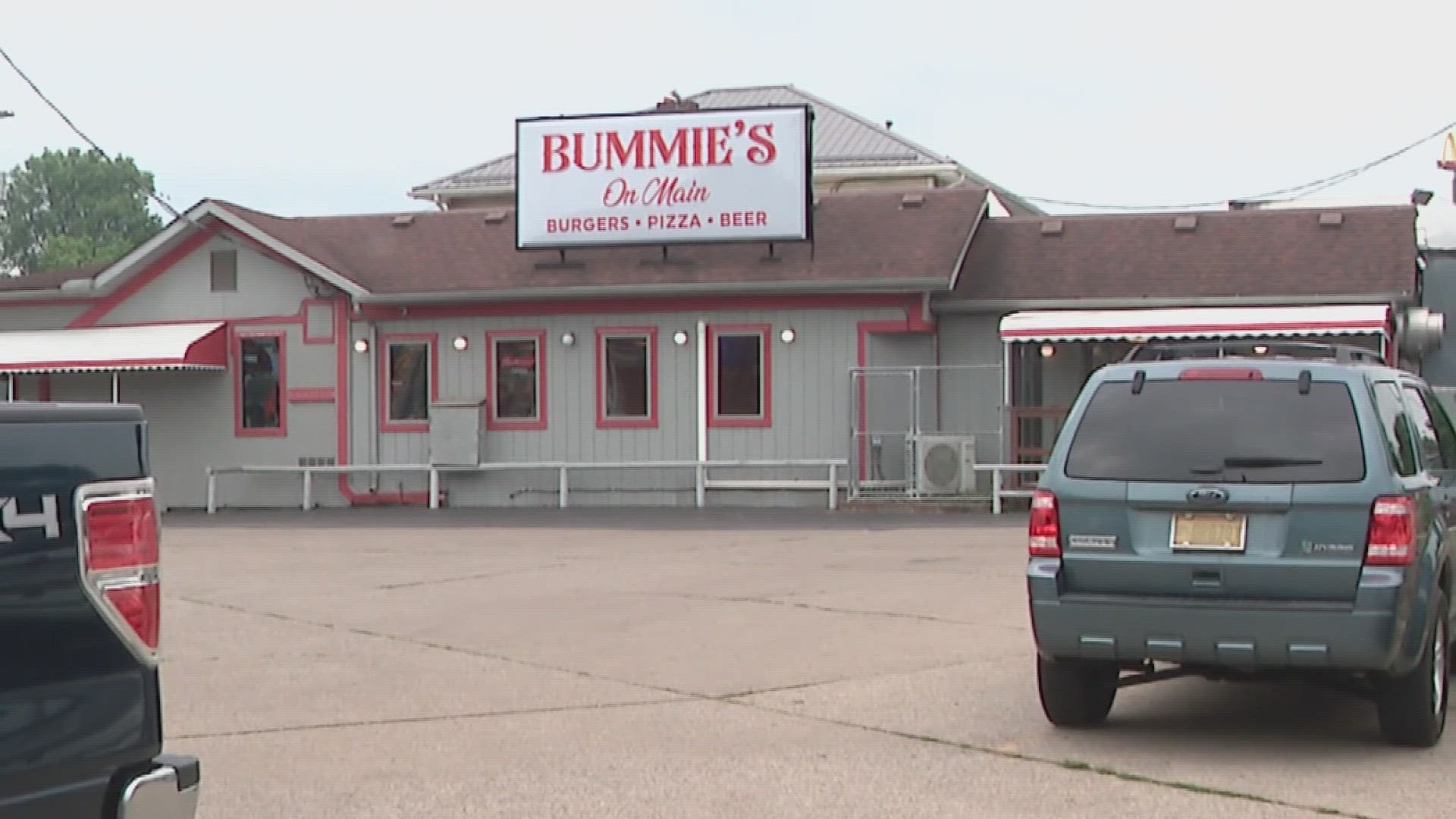 The Newark Division of Fire announced investigators have determined a fire at Bummie's Pub & Grub was caused by unattended cooking equipment.