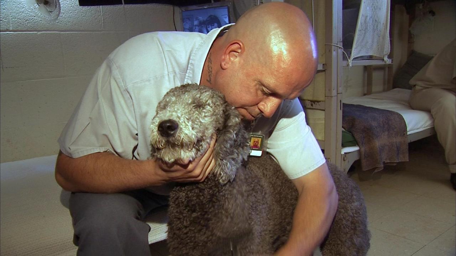 Ohio Prisoners Training Dogs Behind Bars