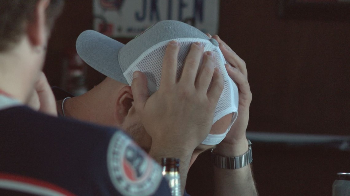'This is like my family': Blue Jackets fans gather at R Bar to honor Matiss Kivlenieks - Vimarsana News