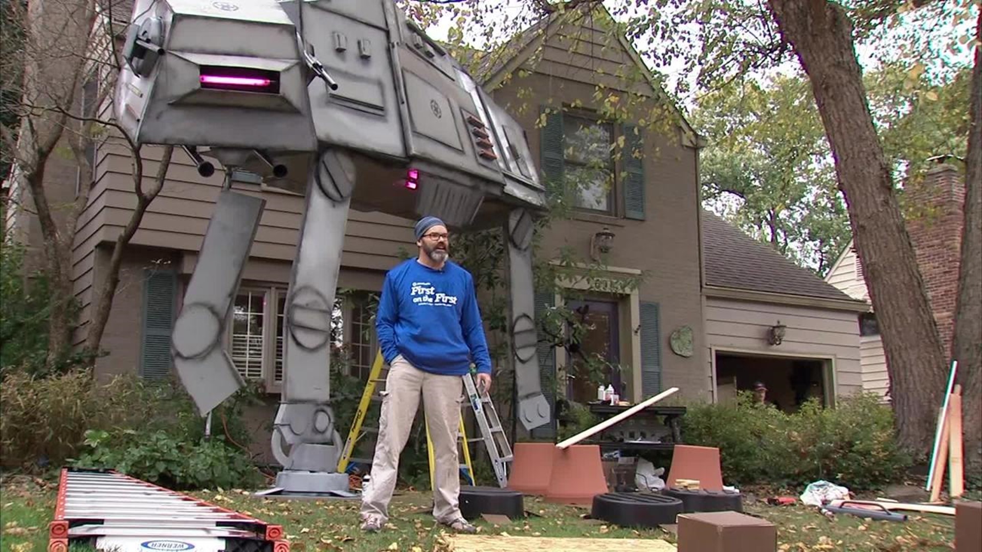 Columbus man creates 'Star Wars' scene for Halloween yard decoration