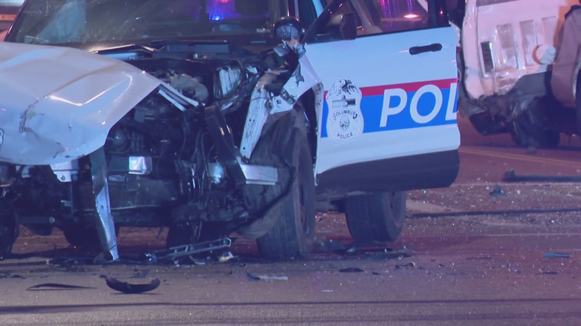 1 dead, Columbus police officer injured in crash | 10tv.com