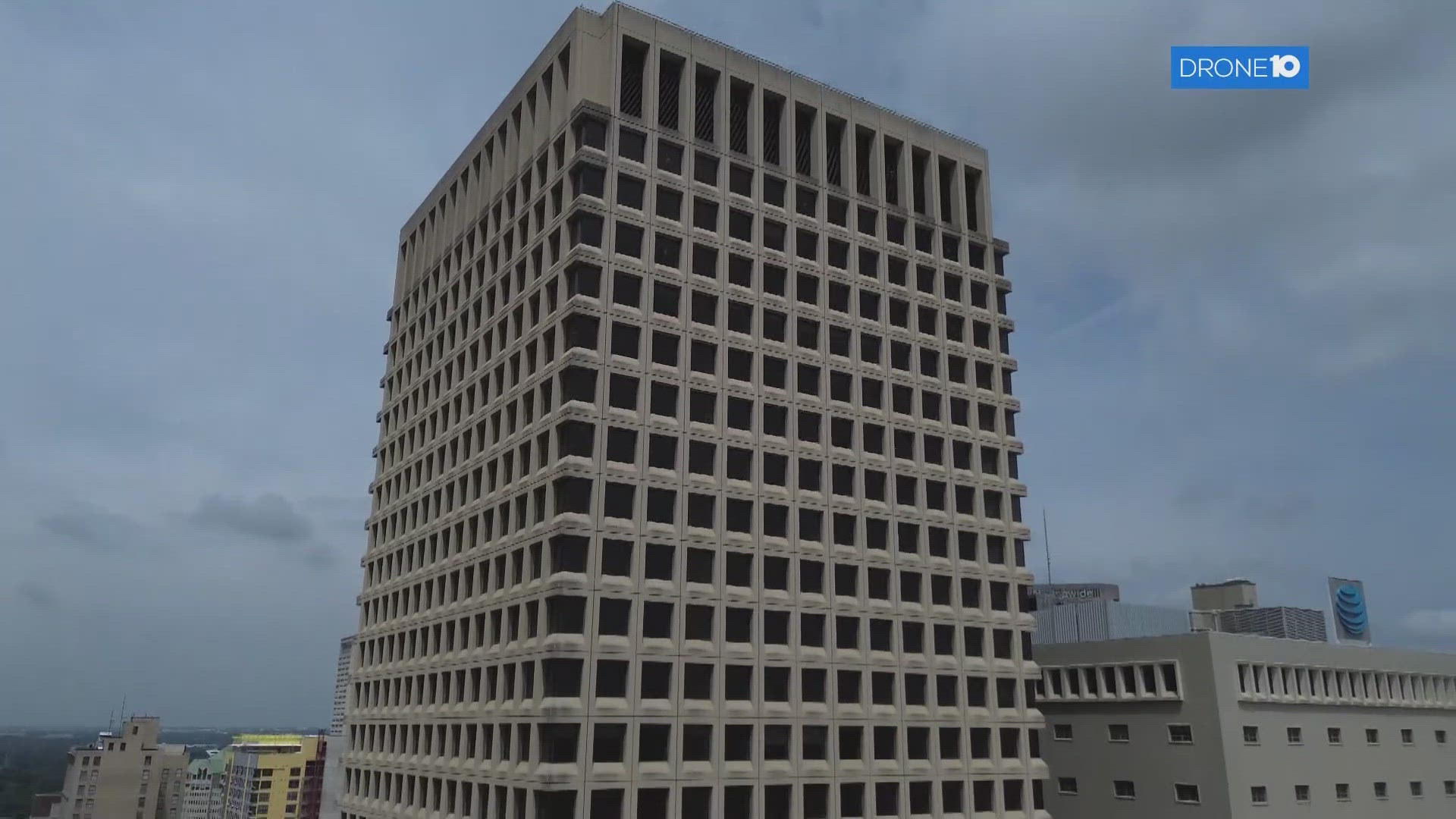 The former Continental Centre will host 400 new apartments and a new Toro Meat Market location.