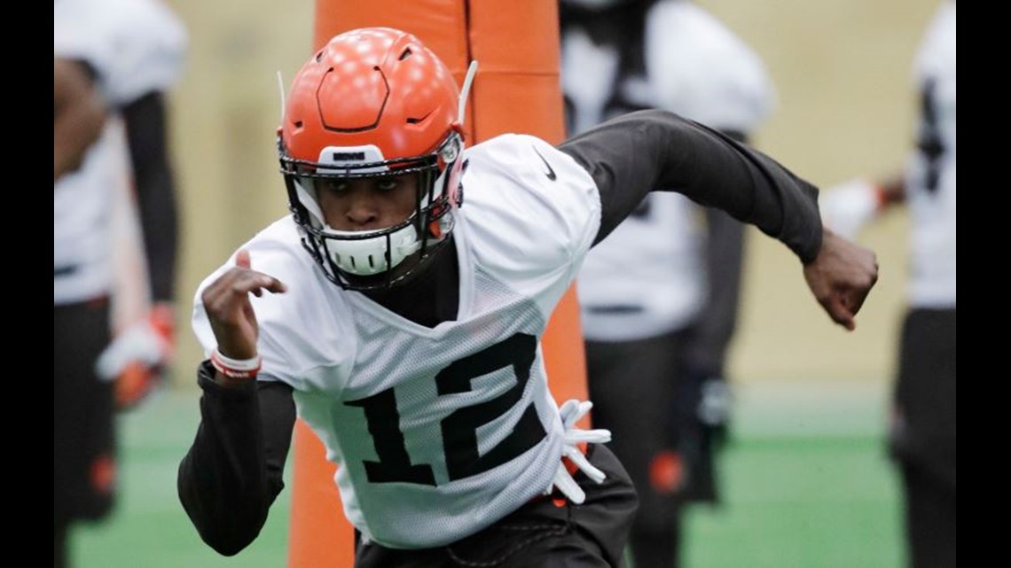 Browns sign rookie CB Denzel Ward on eve of camp opening