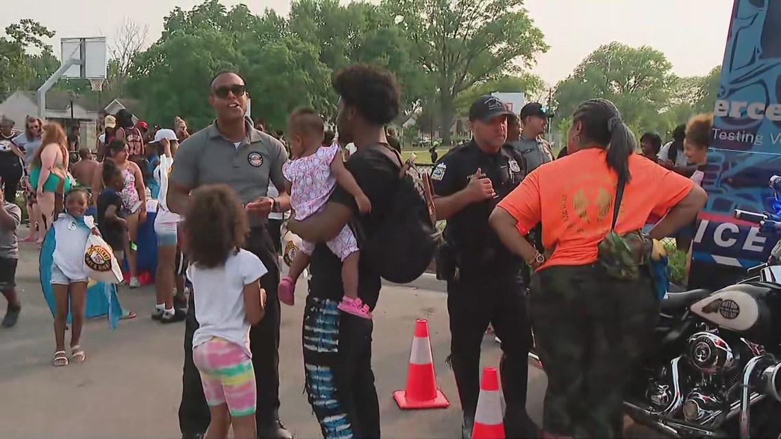 Columbus authorities hold block party for Linden community | 10tv.com