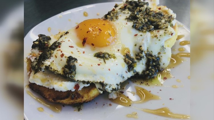 Brittany’s Bites: Keto-friendly pesto eggs