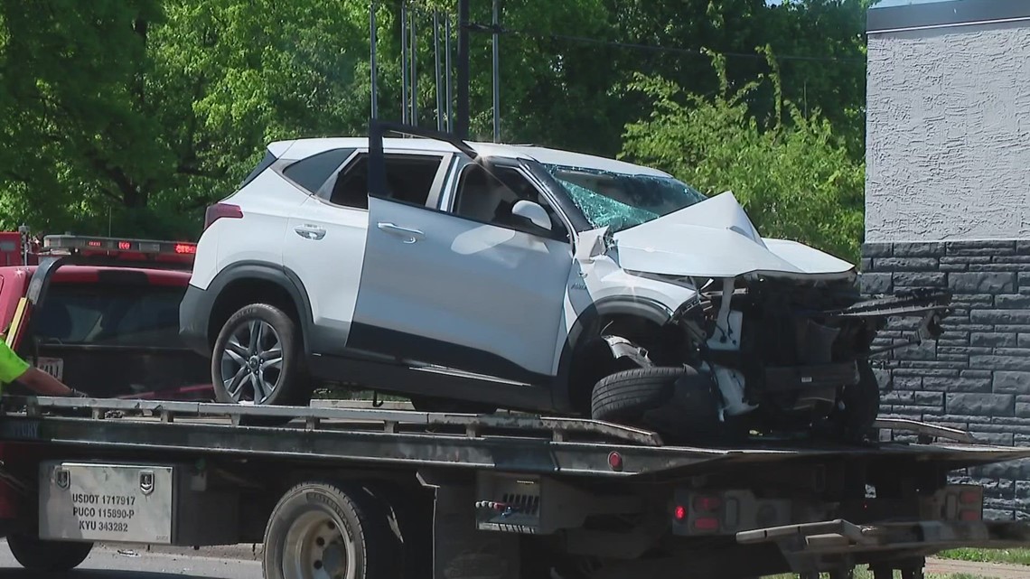 4 Columbus firefighters, 5 juveniles injured in crash involving stolen ...