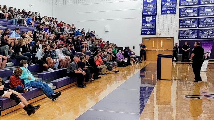 Dom Tiberi brings 'Maria's Message' back to central Ohio high schools