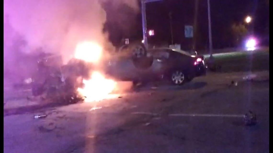 Columbus officers credited with saving driver in fiery crash