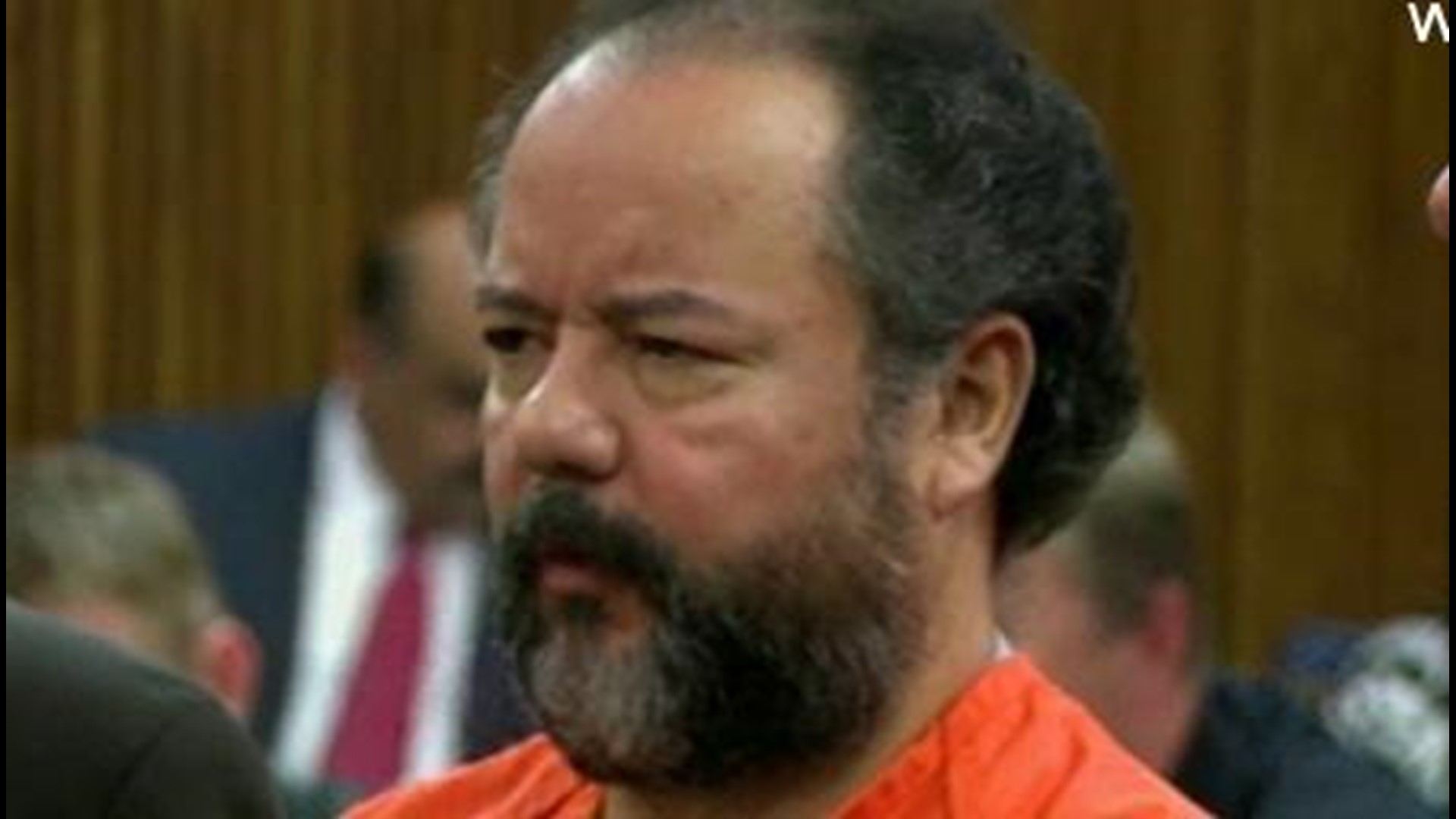 Cleveland Kidnapping Suspect Pleads Not Guilty To More Than 900 Charges ...