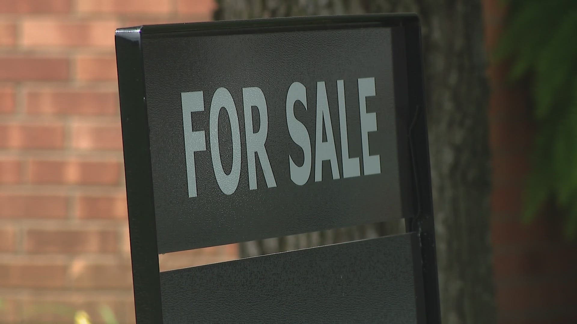 Auditor Michael Stinziano said home prices throughout Franklin County increased by 41% on average.