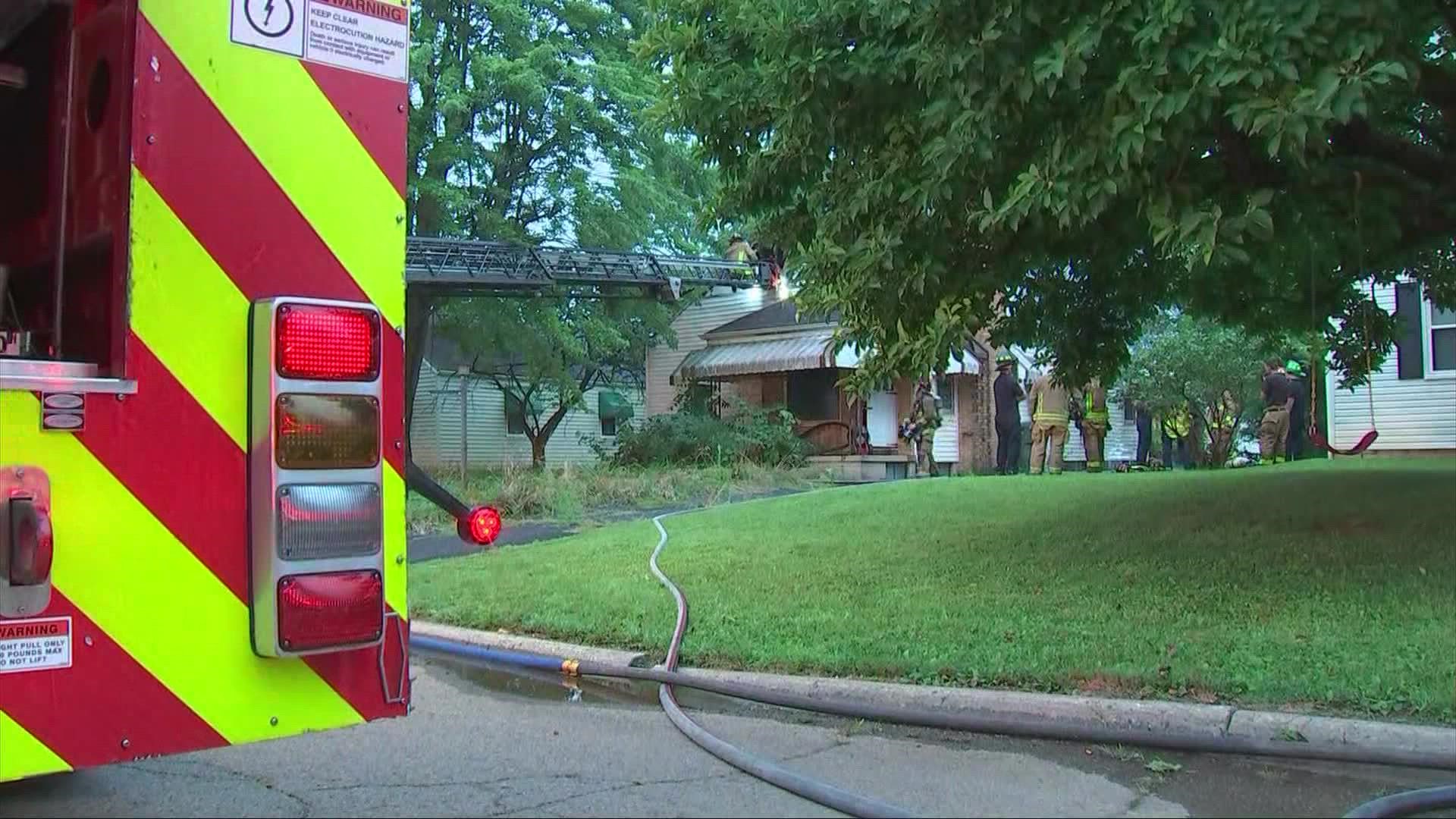 The fire happened on the 1600 block of Linwood Avenue just west of Lockbourne Road around 6:10 a.m.