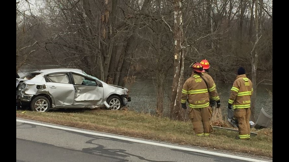 Man identified in fatal Delaware County crash; car submerged in Scioto