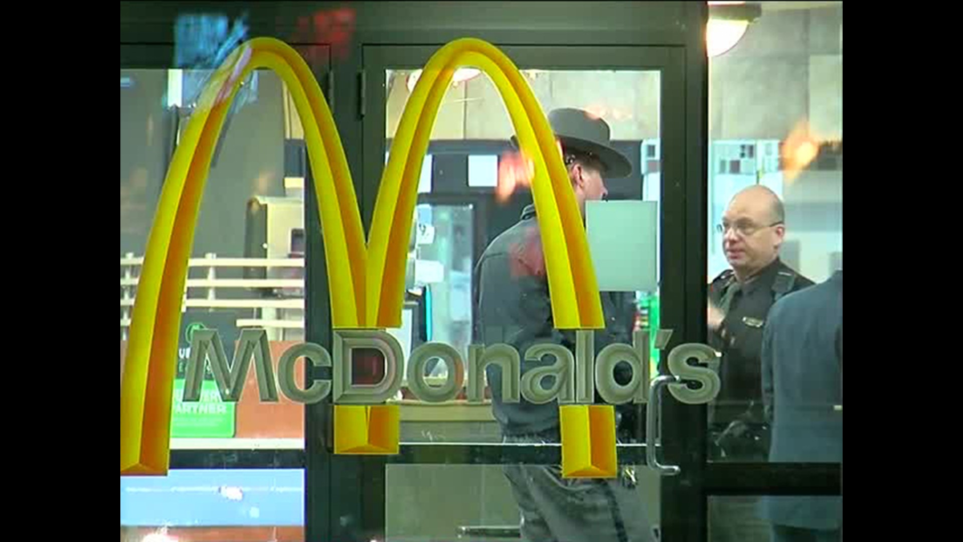 Sheriff 2 people shot by coworker at Ohio McDonald's