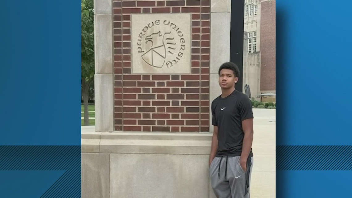 How high school seniors can prepare for the next step — college admissions