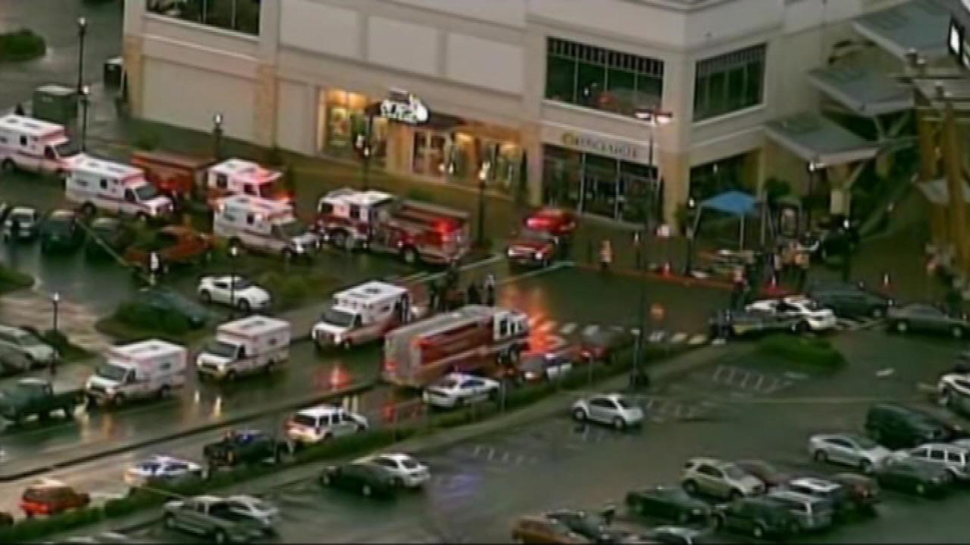 Clackamas Town Center Shooting: Gunman Opens Fire at Oregon Mall